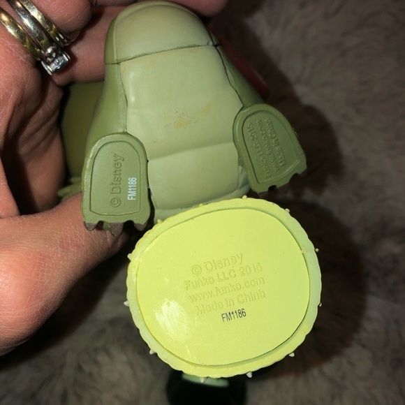 Funko Princess Tiana and Louis The Alligator Princess and The Frog Vinyl Figures - Picture 6 of 6